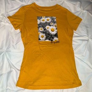 Aeropostale, Yellow Classic Crew T-Shirt, Size Medium